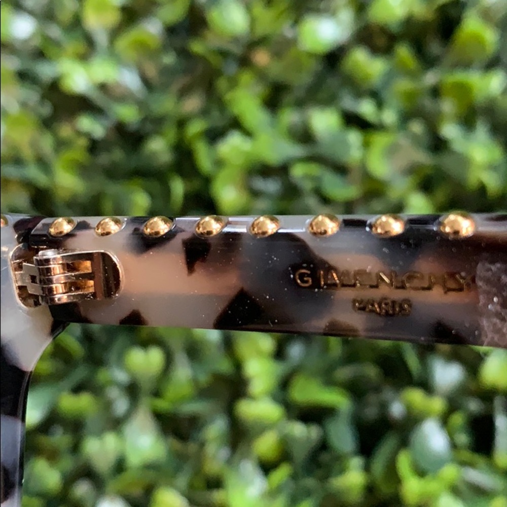 Givenchy Studded Tortoise Shell Sunglasses Gv 7018 - image 3